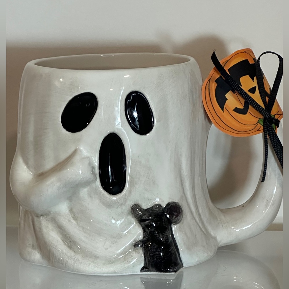 Blue Sky Scared of Mouse Ghost Mug